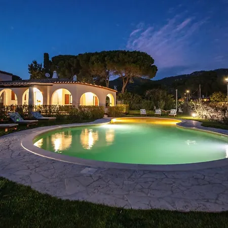 Villa Sandra 10, Emma *