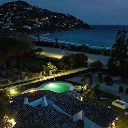 Villa Sandra 10, Emma Torre delle Stelle