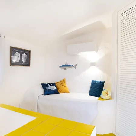 Villa Sandra 10, Emma *